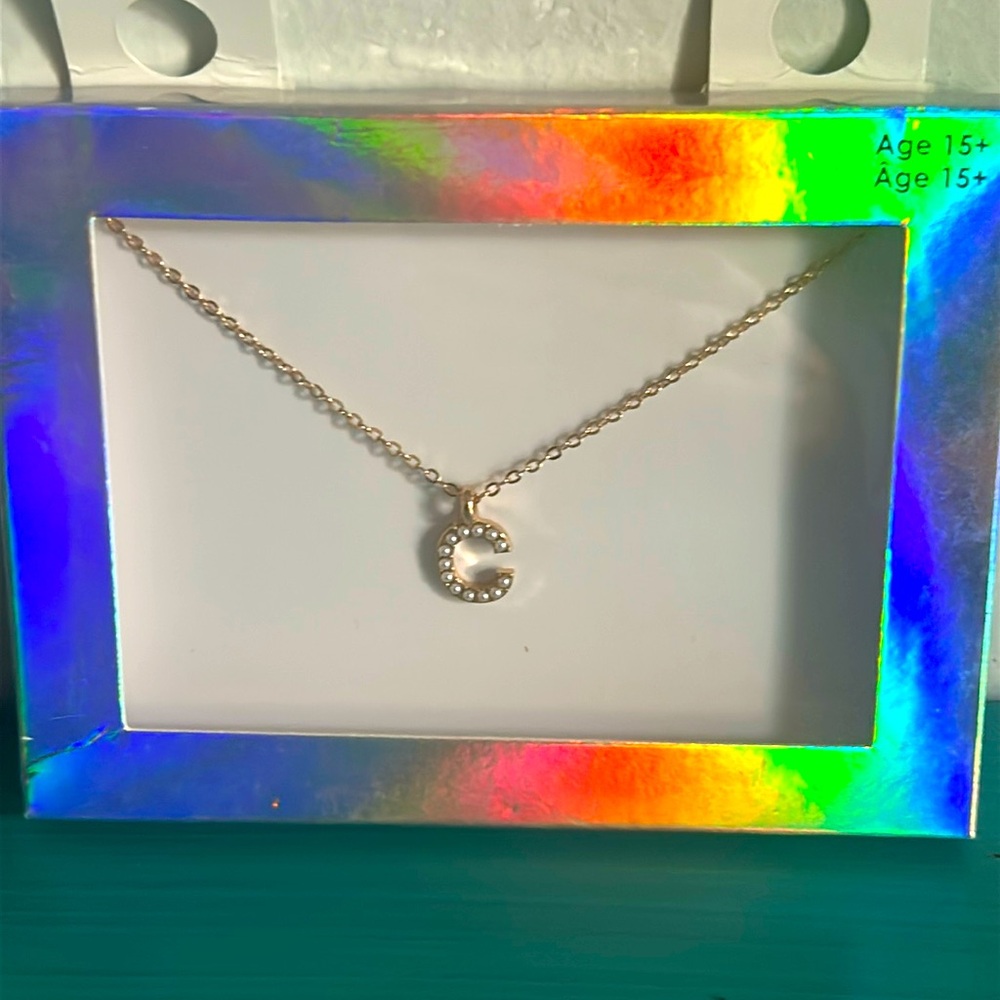 New Faux Pearl Encrusted “C” Initial Pendant Fashion Gold Tone Chain Necklace